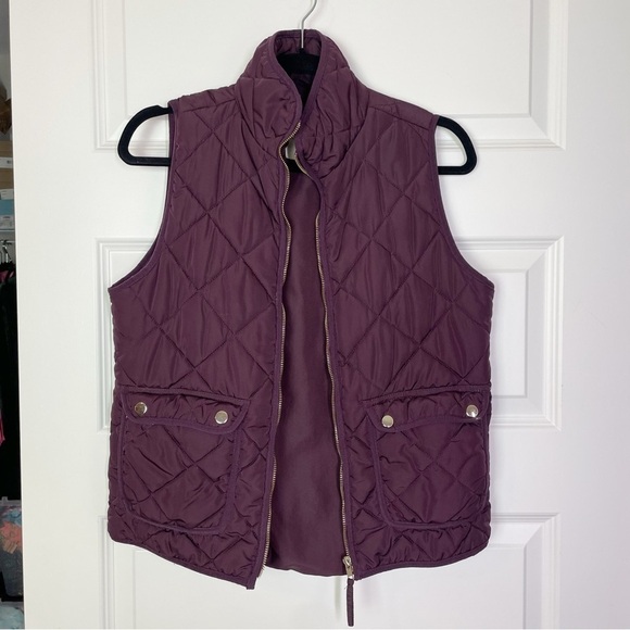 Thread & Supply Quilted Vest Women's Size Small Burgundy Full Zip Sleeveless - Picture 3 of 8